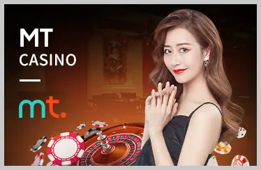 Bàn chơi Blackjack với lá bài và chip